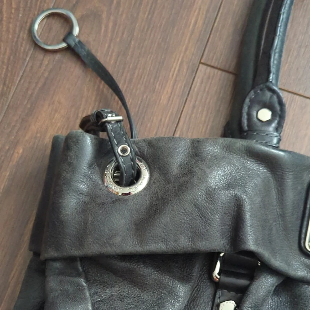 Marc Jacobs Black Tote Bag - Picture 4 of 11